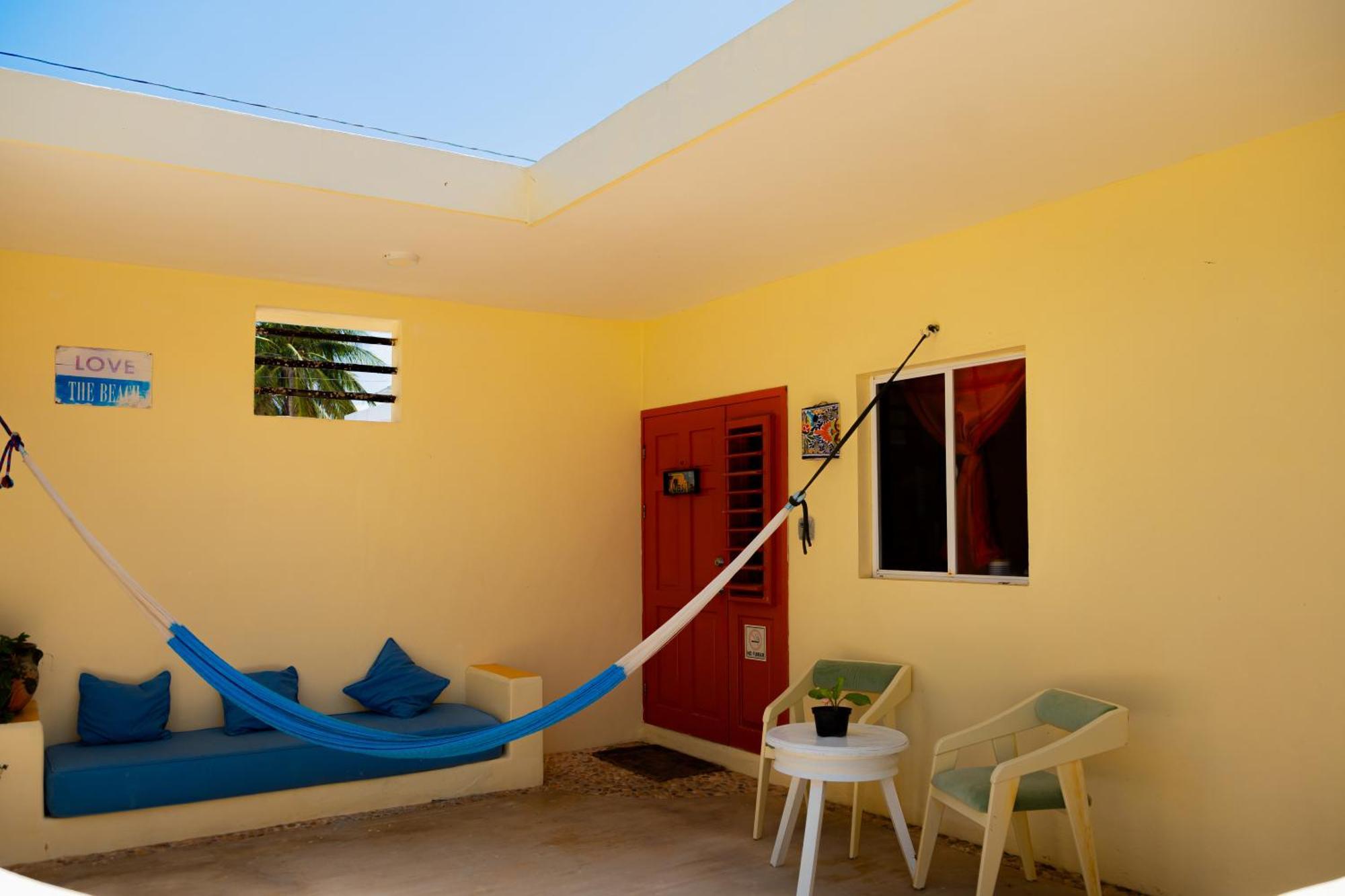 Hotel Flamingos Inn Chuburna Екстер'єр фото