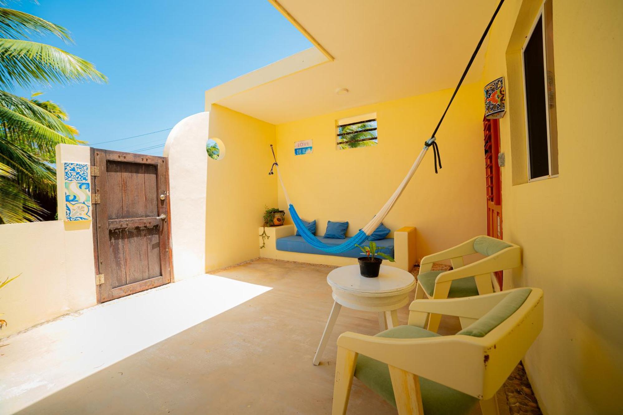 Hotel Flamingos Inn Chuburna Екстер'єр фото